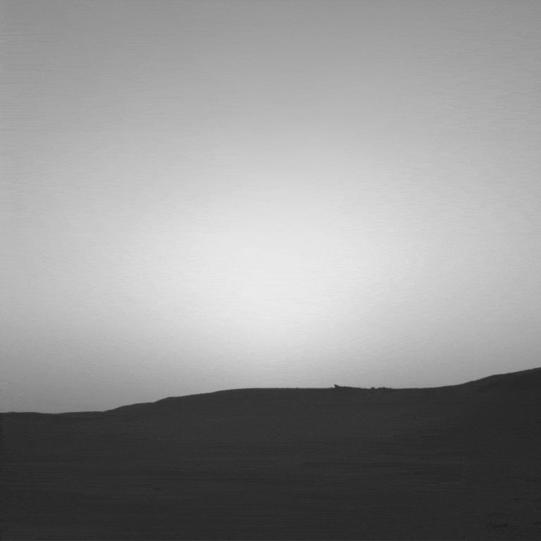 Đây chính là hình ảnh nhật thực trên Sao Hoả quay bởi tàu thăm dò Curiosity - Ảnh 3.