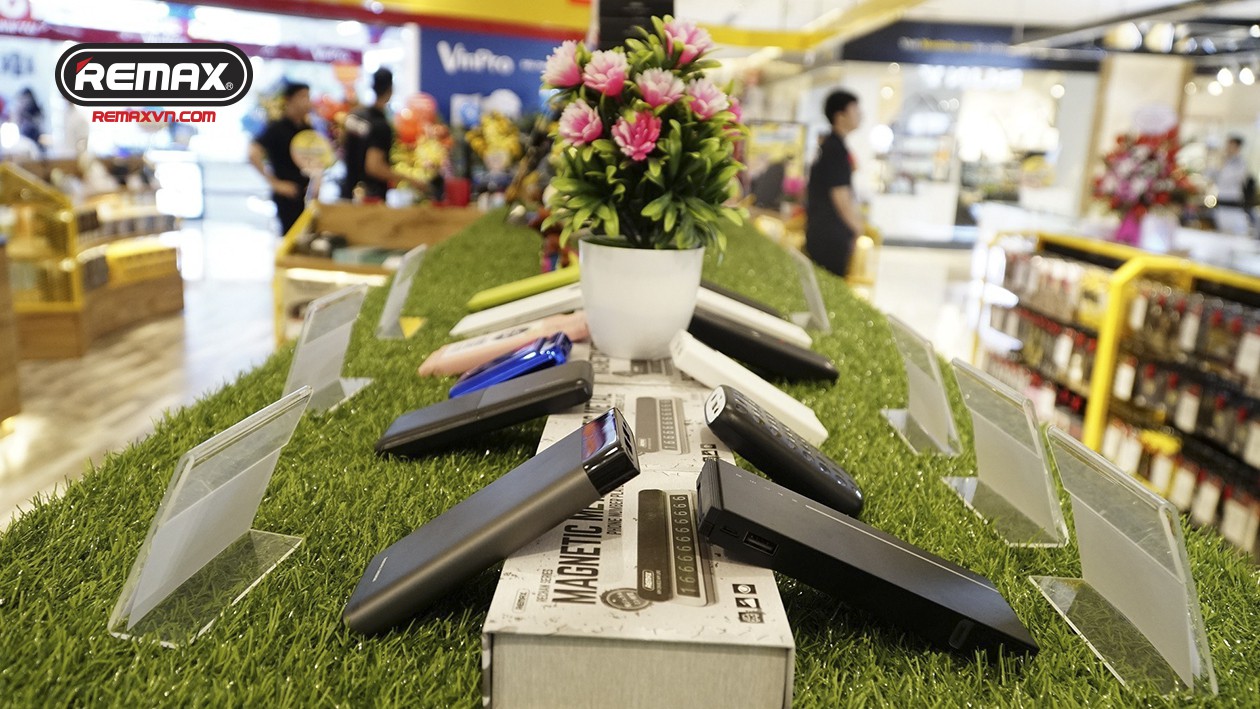 Remax &ndash; Thương hiệu phụ kiện c&ocirc;ng nghệ thời trang độc lạ v&agrave; chất lượng - Ảnh 2.