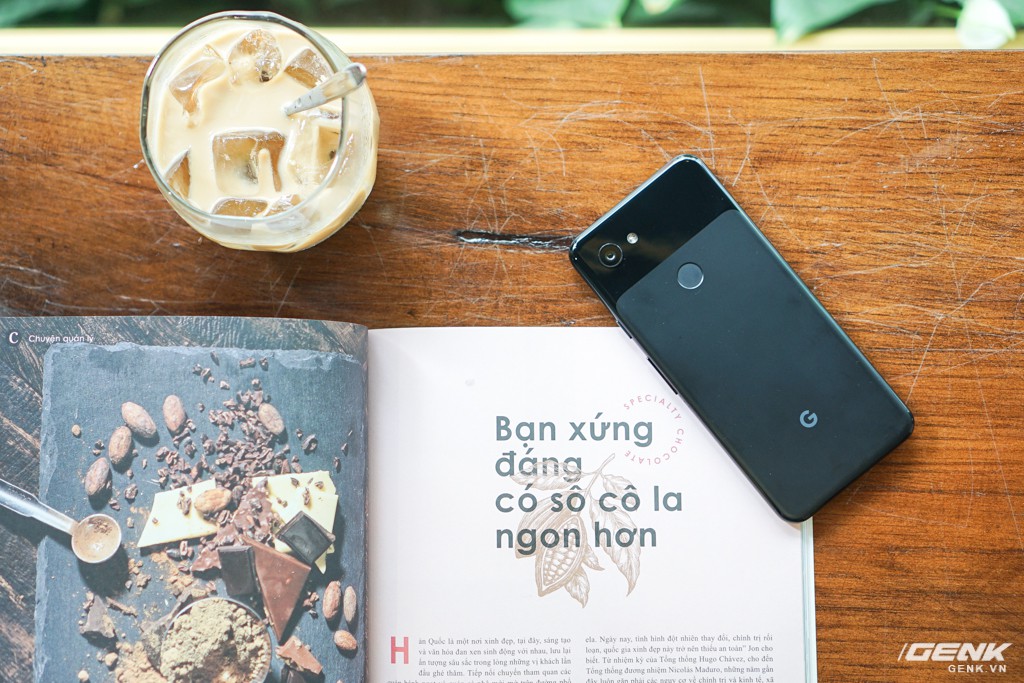 Tr&ecirc;n tay Google Pixel 3a tại Việt Nam: kh&ocirc;ng đẹp, 1 camera nhưng ho&agrave;n to&agrave;n c&oacute; thể khiến nhiều &ocirc;ng lớn ngh&igrave;n đ&ocirc; t&acirc;m phục, khẩu phục - Ảnh 18.