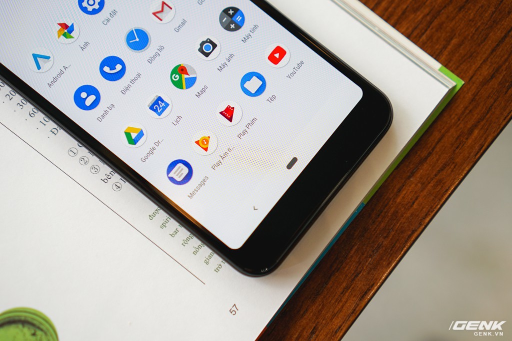 Tr&ecirc;n tay Google Pixel 3a tại Việt Nam: kh&ocirc;ng đẹp, 1 camera nhưng ho&agrave;n to&agrave;n c&oacute; thể khiến nhiều &ocirc;ng lớn ngh&igrave;n đ&ocirc; t&acirc;m phục, khẩu phục - Ảnh 11.