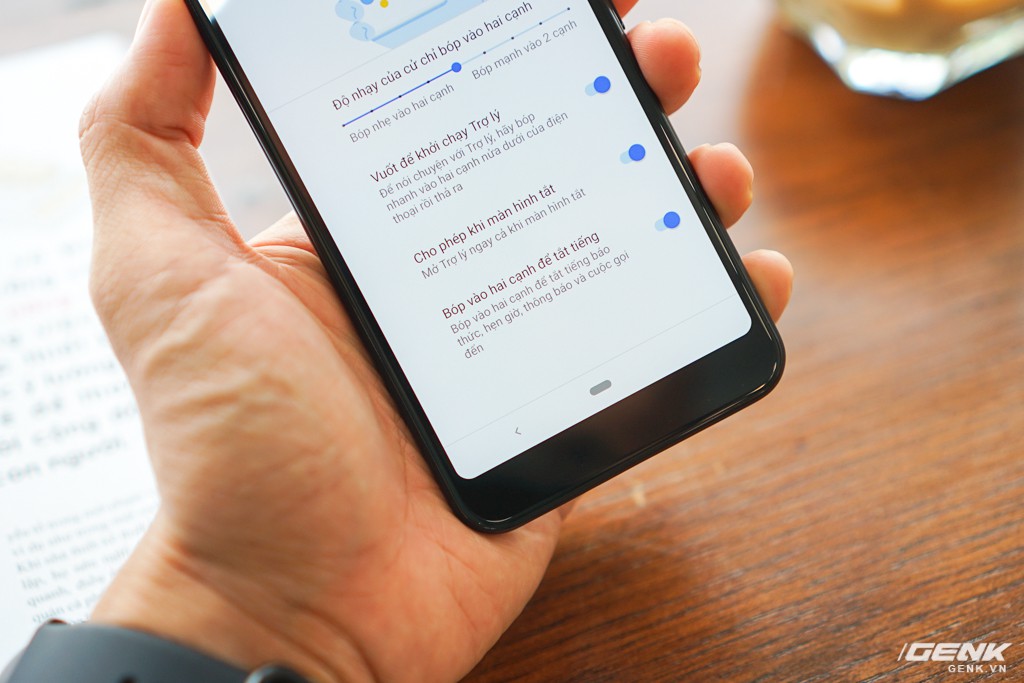 Tr&ecirc;n tay Google Pixel 3a tại Việt Nam: kh&ocirc;ng đẹp, 1 camera nhưng ho&agrave;n to&agrave;n c&oacute; thể khiến nhiều &ocirc;ng lớn ngh&igrave;n đ&ocirc; t&acirc;m phục, khẩu phục - Ảnh 31.
