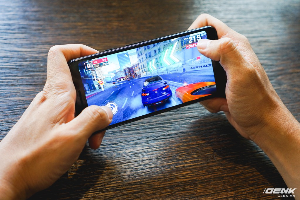 Tr&ecirc;n tay Google Pixel 3a tại Việt Nam: kh&ocirc;ng đẹp, 1 camera nhưng ho&agrave;n to&agrave;n c&oacute; thể khiến nhiều &ocirc;ng lớn ngh&igrave;n đ&ocirc; t&acirc;m phục, khẩu phục - Ảnh 37.