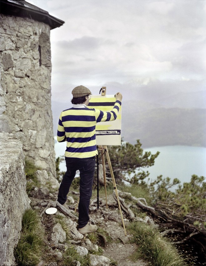 Góc rảnh rỗi: Anh họa sĩ chuyên đến điểm du lịch nổi tiếng chỉ để vẽ lại họa tiết trên áo mình - Ảnh 19.