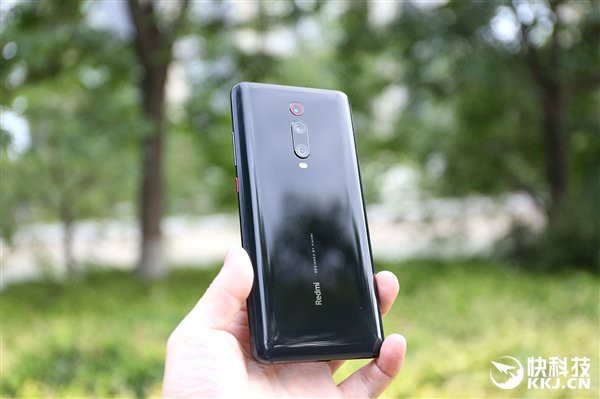 Cận cảnh Redmi K20 Pro: Mẫu flagship không chỉ mạnh mẽ, giá rẻ mà lại còn đẹp - Ảnh 15.