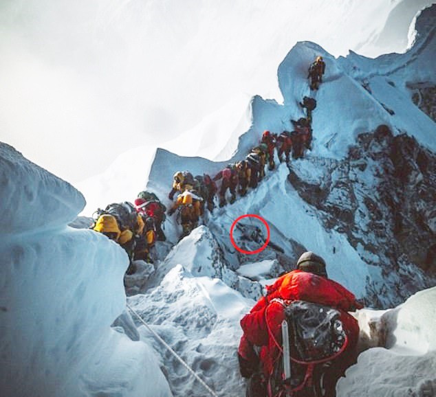 10 sự thực nhiều người chưa biết về hành trình chinh phục Everest: Siêu tốn kém, chuẩn bị không kỹ thì chỉ bỏ mạng - Ảnh 10.