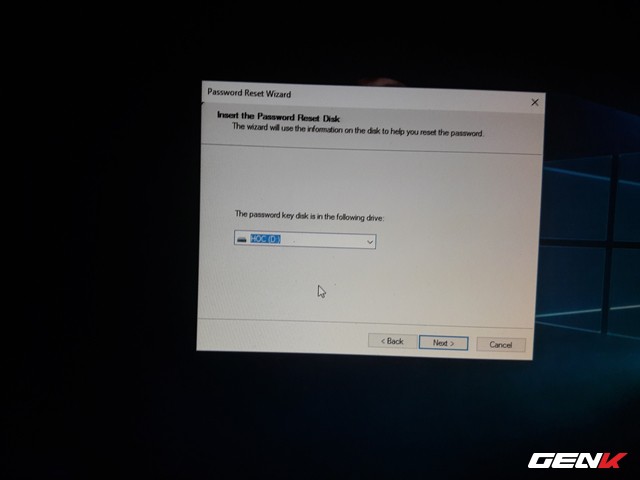 Cách khôi phục lại mật khẩu đăng nhập trên Windows 10 May 2019 - Ảnh 11.