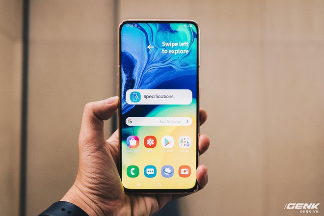 Samsung Galaxy A80 chính thức ra mắt tại Việt Nam: Camera trượt xoay 180 độ, màn hình không cạnh, chip Snapdragon 730G, giá bán 15 triệu đồng - Ảnh 1.