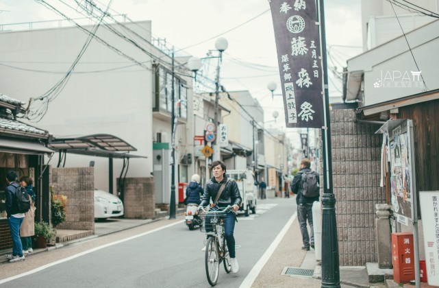 Nhật Bản có rất ít thùng rác công cộng, nhưng đường phố vẫn sạch bong vì lý do này - Ảnh 4.