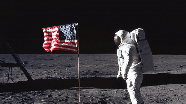 Tại sao ngày xưa chưa có Internet để tìm thông tin mà người ta vẫn tin việc người Mỹ đặt chân lên Mặt Trăng là giả? - Ảnh 6.