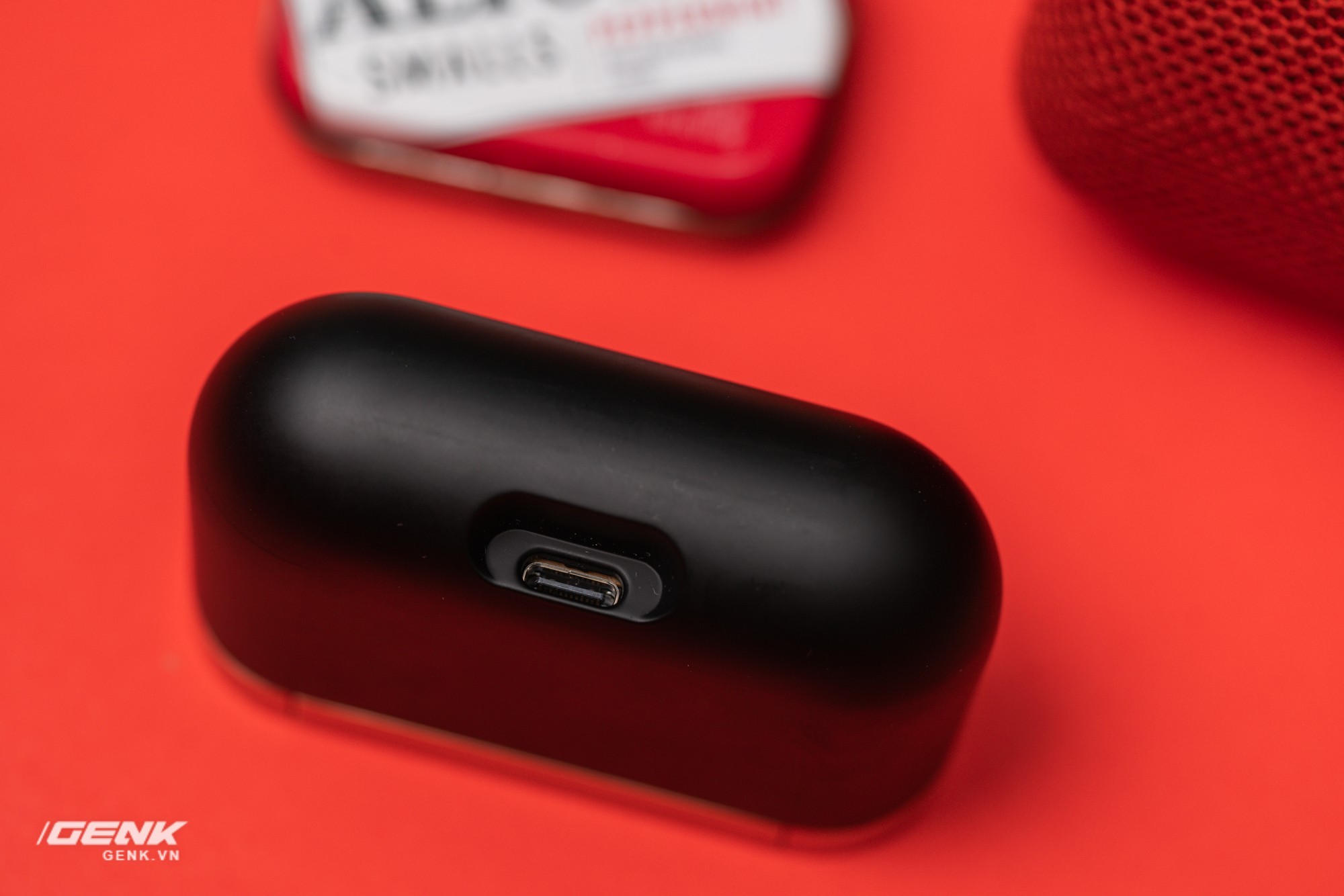 Đ&aacute;nh gi&aacute; chi tiết tai nghe true-wireless WF-1000xm3: Muộn c&ograve;n hơn l&agrave; kh&ocirc;ng bao giờ - Ảnh 9.