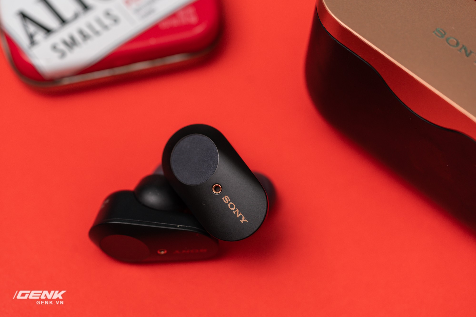Đ&aacute;nh gi&aacute; chi tiết tai nghe true-wireless WF-1000xm3: Muộn c&ograve;n hơn l&agrave; kh&ocirc;ng bao giờ - Ảnh 16.