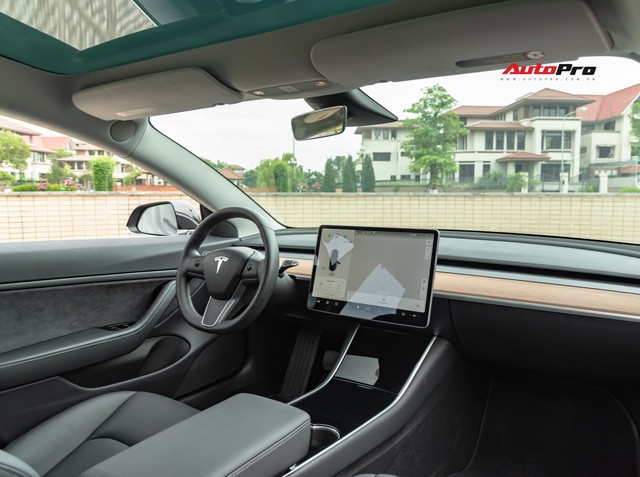 Đánh giá nhanh Tesla Model 3 đầu tiên Việt Nam: 8 điểm thú vị ít ai biết sau mức giá hơn 3 tỷ đồng - Ảnh 28.