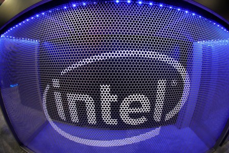 Intel ra mắt chip trí tuệ nhân tạo đầu tiên - Springhill - Ảnh 1.