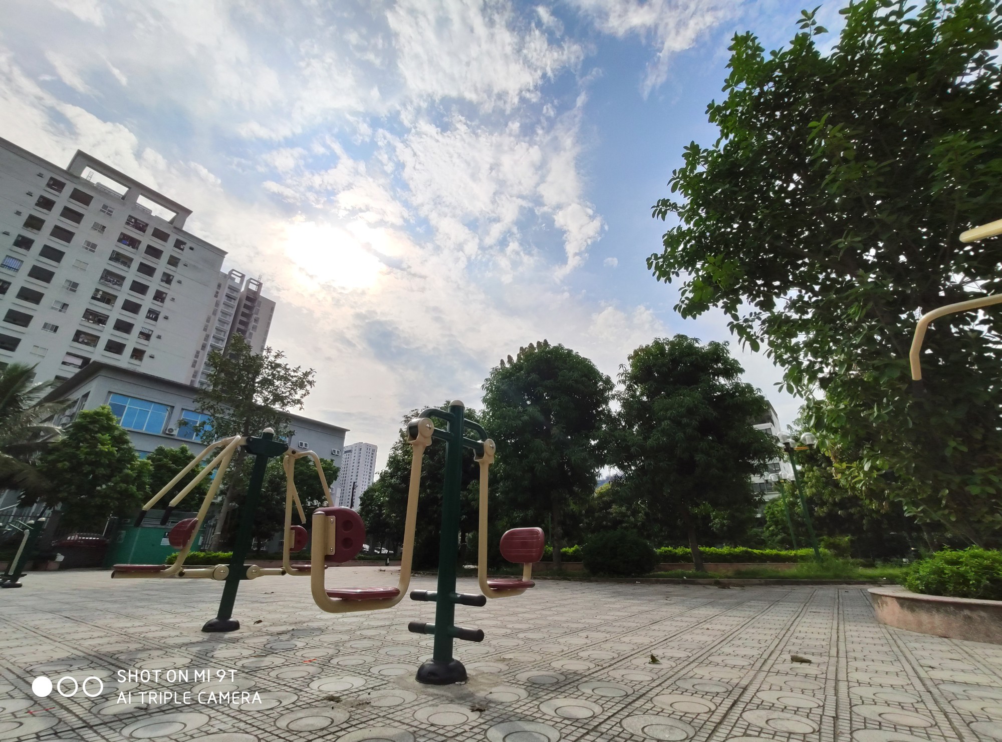 Đánh giá Xiaomi Mi 9T: Sự lựa chọn sáng giá trong phân khúc tầm trung - Ảnh 19. Đánh giá Xiaomi Mi 9T: Sự lựa chọn sáng giá trong phân khúc tầm trung - Ảnh 19.