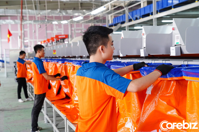 GHN ra mắt hệ thống phân loại hàng tự động 100% lớn nhất tại Việt Nam: Năng suất 30.000 đơn/giờ, tiết kiệm 600 nhân công, rút ngắn thời gian từ 3 giờ còn 30 phút - Ảnh 7.