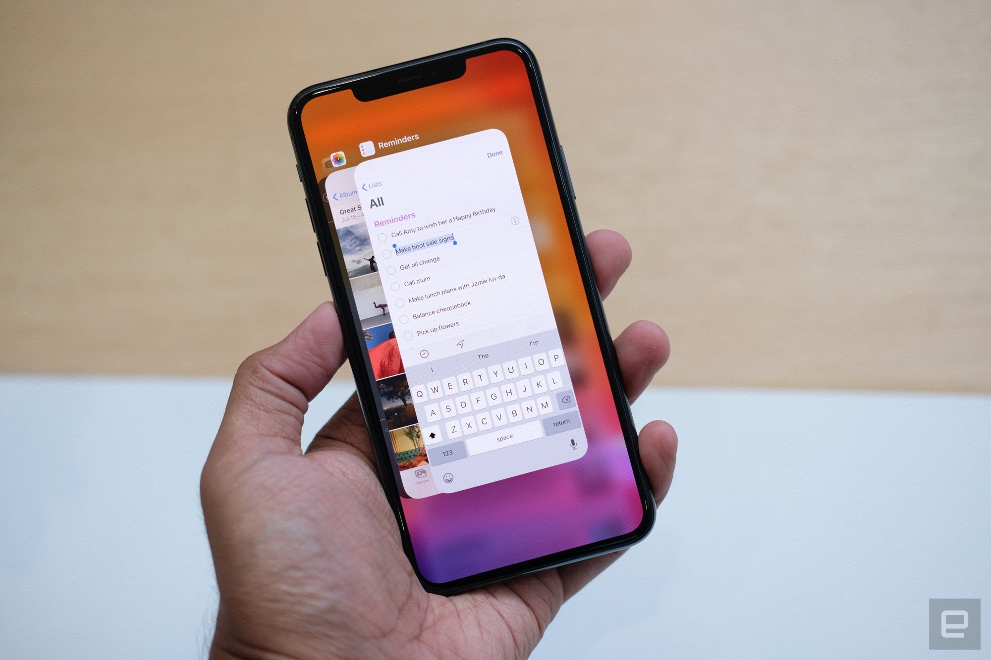 Cận cảnh iPhone 11 Pro v&agrave; 11 Pro Max: Mặt lưng k&iacute;nh mờ, cụm camera h&agrave;i hước, kh&ocirc;ng thực sự c&oacute; nhiều cải tiến - Ảnh 10.
