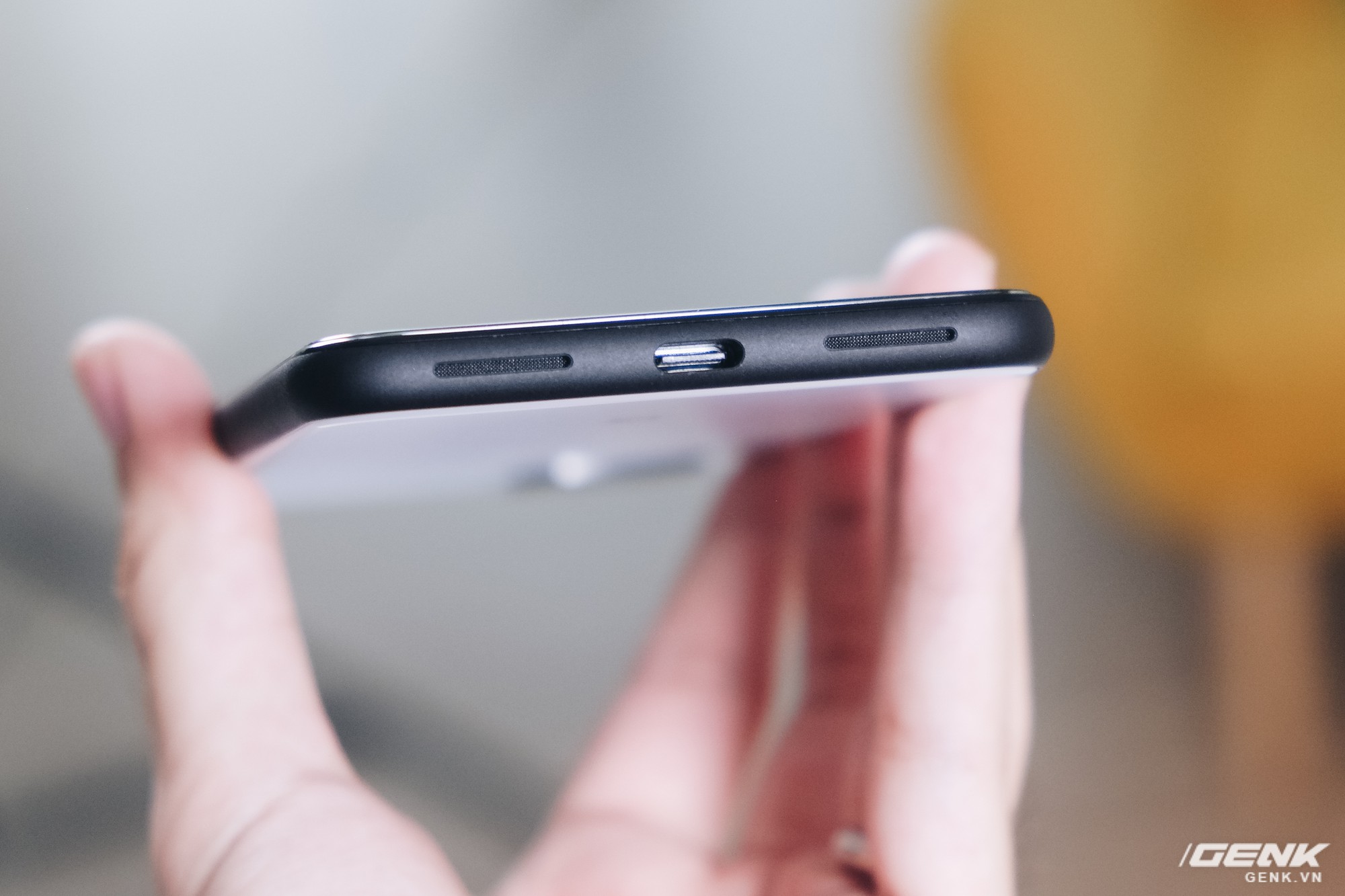 Trên tay Google Pixel 4 XL chưa ra mắt nhưng đã bị lộ tại Việt Nam - Ảnh 10. Trên tay Google Pixel 4 XL chưa ra mắt nhưng đã bị lộ tại Việt Nam - Ảnh 10.