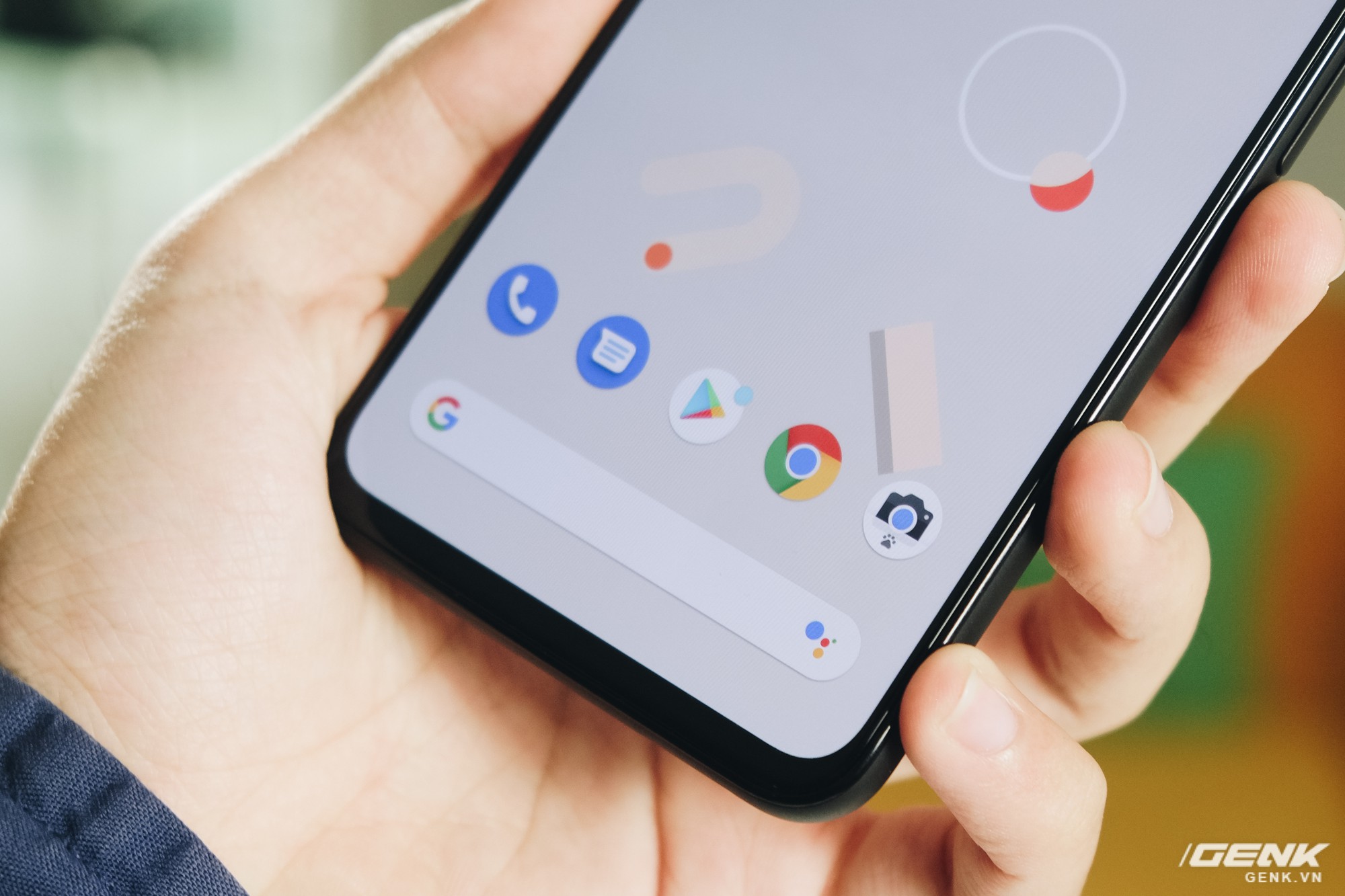 Trên tay Google Pixel 4 XL chưa ra mắt nhưng đã bị lộ tại Việt Nam - Ảnh 3. Trên tay Google Pixel 4 XL chưa ra mắt nhưng đã bị lộ tại Việt Nam - Ảnh 3.