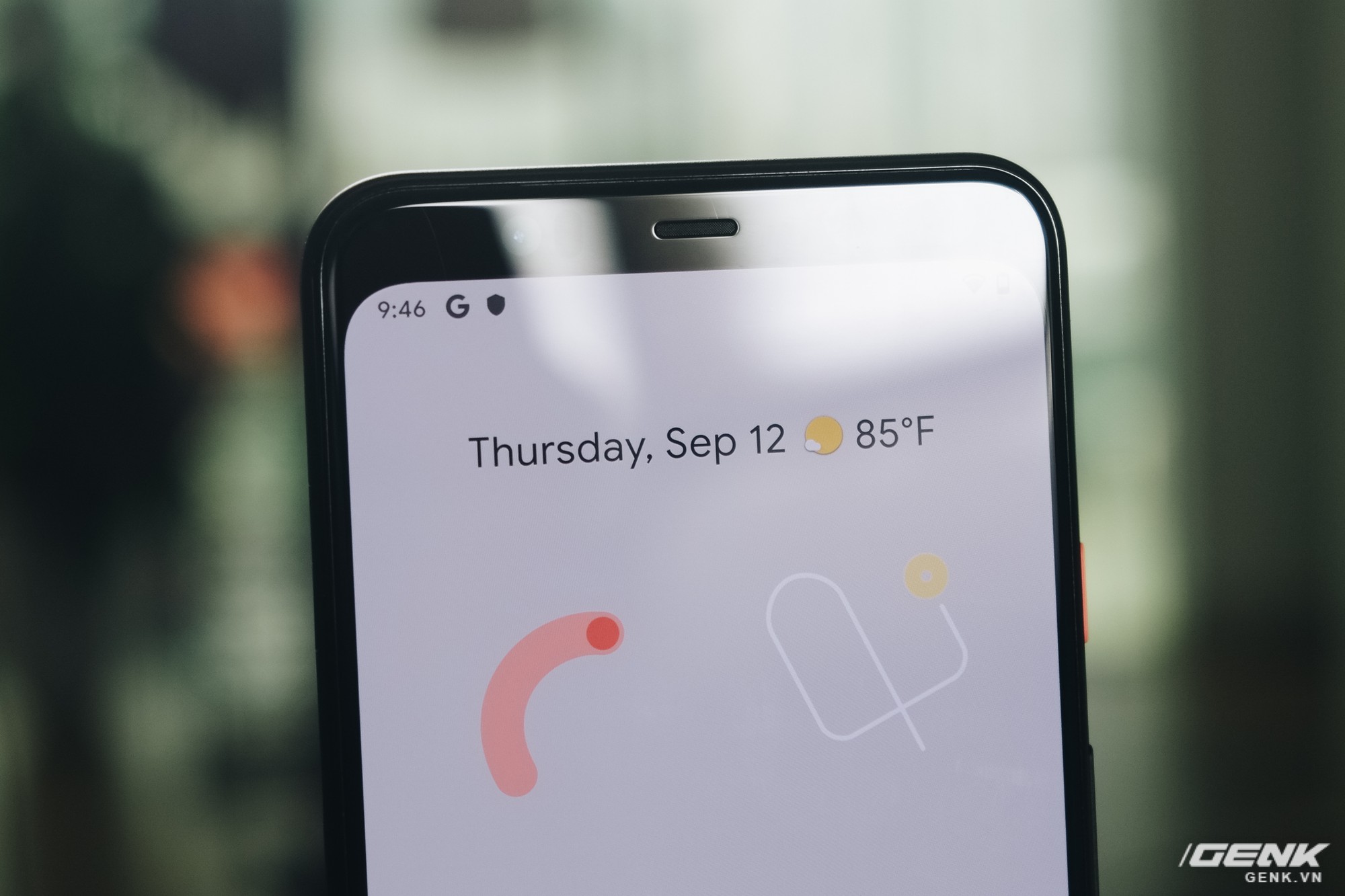 Trên tay Google Pixel 4 XL chưa ra mắt nhưng đã bị lộ tại Việt Nam - Ảnh 2. Trên tay Google Pixel 4 XL chưa ra mắt nhưng đã bị lộ tại Việt Nam - Ảnh 2.