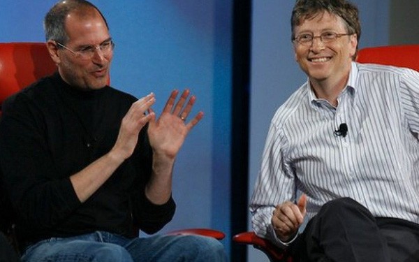 Bill Gates ‘có cả thế giới’ nhưng lại không có được một phẩm chất kỳ diệu của Steve Jobs mà ông ngưỡng mộ và ghen tị - Ảnh 1.