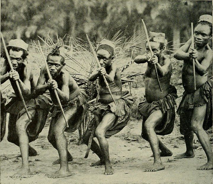 Thế giới thực sự tồn tại chủng người lùn như người hobbit tại Châu Phi - Ảnh 4. Thế giới thực sự tồn tại chủng người lùn như người hobbit tại Châu Phi - Ảnh 4.