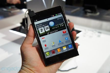 LG Optimus VU ch&iacute;nh thức l&ecirc;n kệ ở Việt Nam với gi&aacute; 13 triệu 2