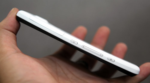 Sony Xperia T bắt đầu được b&aacute;n tại Việt Nam với mức gi&aacute; 10,9 triệu đồng 7