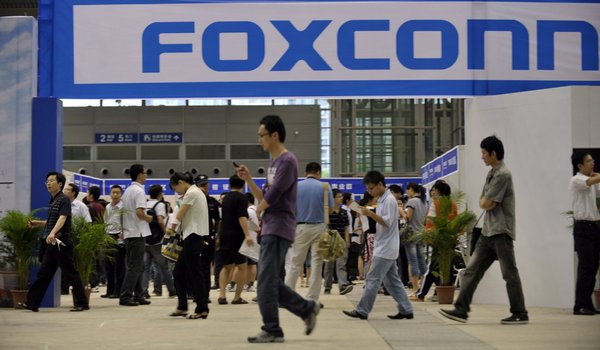 Foxconn tr&igrave; ho&atilde;n đầu tư 10 tỷ USD v&agrave;o Indonesia 1