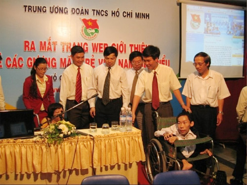 Cuộc đời ngắn, dấu ấn d&agrave;i của 'hiệp sĩ' Nguyễn C&ocirc;ng H&ugrave;ng 5