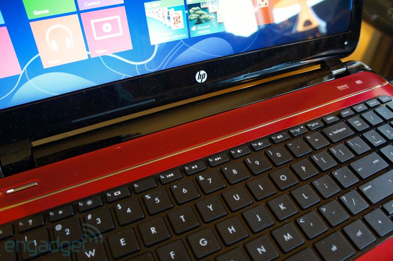 HP công bố 2 laptop mỏng nhẹ mới, 1 model dùng màn hình cảm ứng 2
