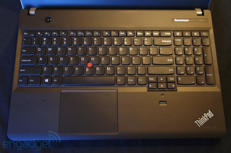 Lenovo giới thiệu ThinkPad Edge E431 và E531 với trackpad và dock sạc mới 2