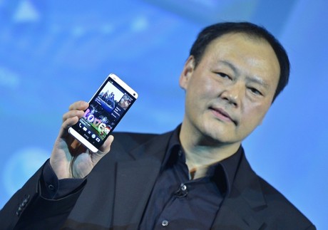 CEO HTC 'đặt cược' chức vụ vào HTC One 1