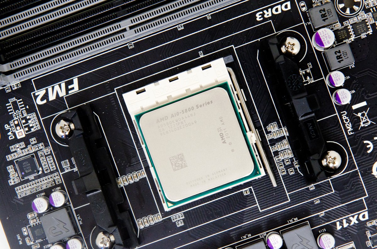 AMD sẽ giảm giá APU "Trinity" vào tháng Tư 1