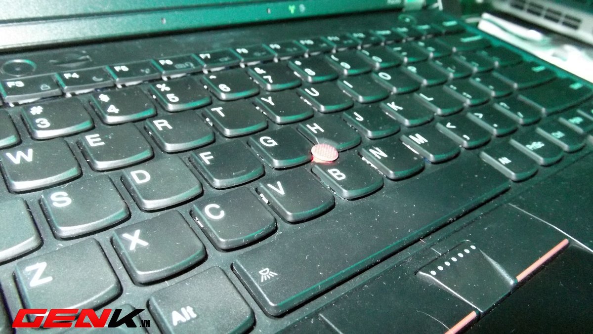 mung-thinkpad-tron-20-lenovo-tung-bung-ra-mat-san-pham-moi
