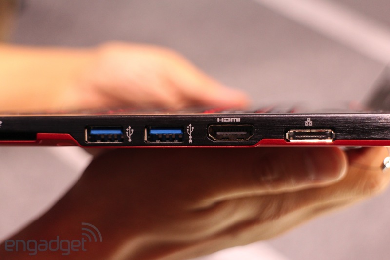 tren-tay-chiec-lifebook-uh75-dung-windows-8-cua-fuitsu