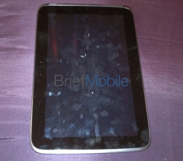 lo-dien-hang-loat-hinh-anh-cua-may-tinh-bang-nexus-10