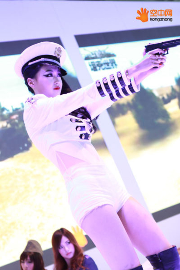 tong-hop-nhung-showgirl-loi-cuon-nhat-cn2012