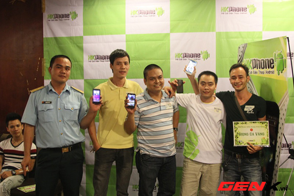soi-dong-buoi-offline-miss-hkphone-tai-ha-noi