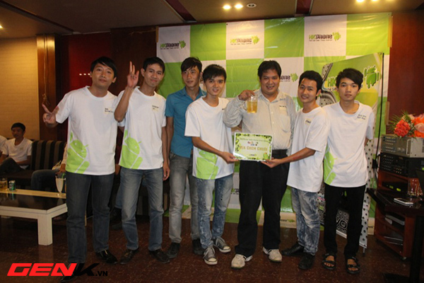 soi-dong-buoi-offline-miss-hkphone-tai-ha-noi