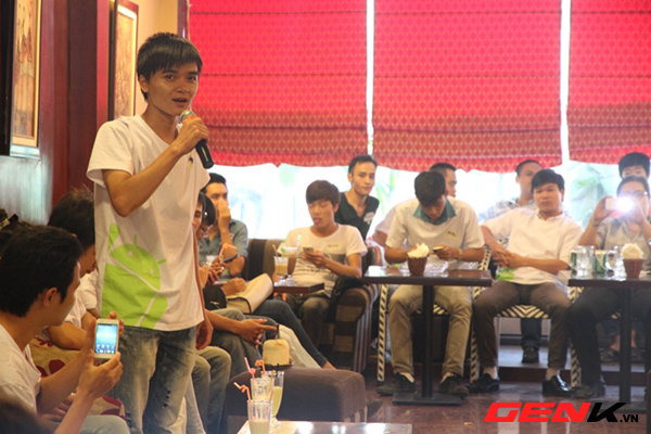 soi-dong-buoi-offline-miss-hkphone-tai-ha-noi