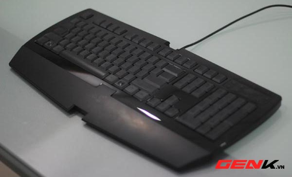 Razer DeathAdder – Arctosa: Vẻ đẹp “xuyên thời gian” 5