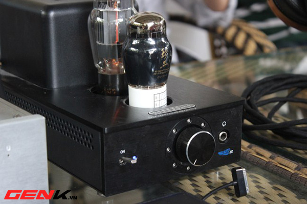 Một ng&agrave;y với c&aacute;c tay chơi headphone &ldquo;khủng&rdquo; đất H&agrave; Th&agrave;nh 13