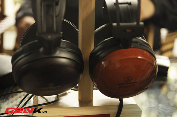 Một ng&agrave;y với c&aacute;c tay chơi headphone &ldquo;khủng&rdquo; đất H&agrave; Th&agrave;nh 12