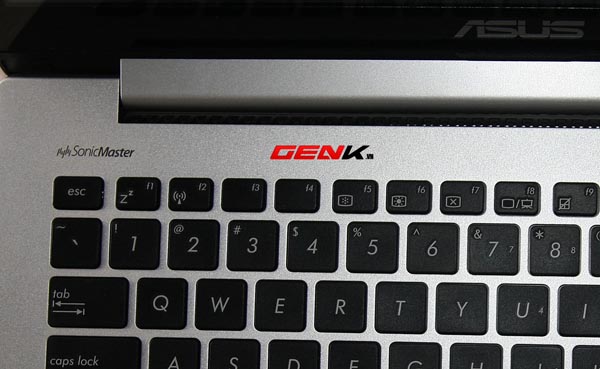 Asus Vivobook S400C: Laptop cảm ứng cho người hay di chuyển 10