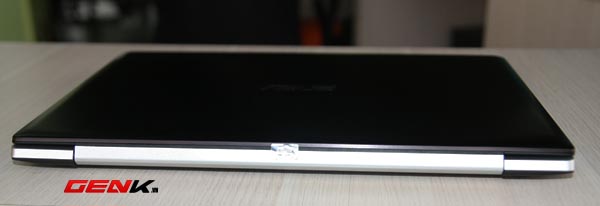 Asus Vivobook S400C: Laptop cảm ứng cho người hay di chuyển 4