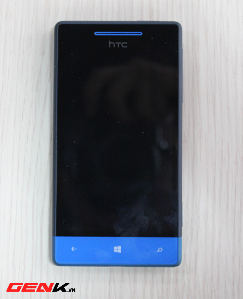 HTC 8S: Windows Phone tầm trung sáng giá 1