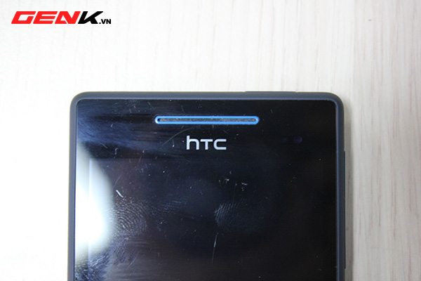 HTC 8S: Windows Phone tầm trung sáng giá 10
