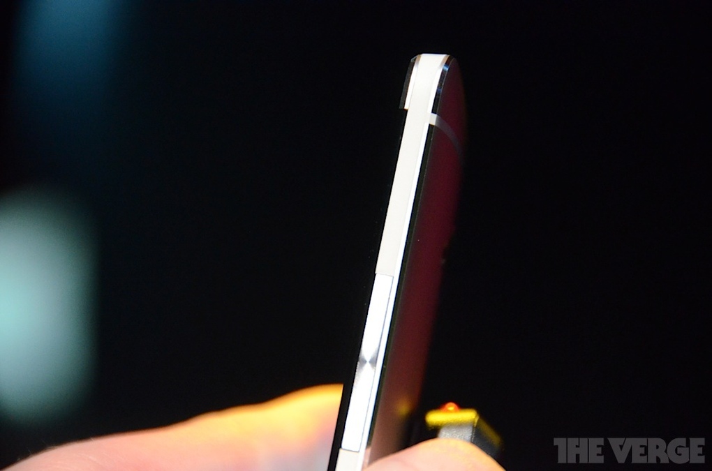 HTC M7 ch&iacute;nh thức ra mắt với t&ecirc;n gọi HTC One đ&uacute;ng như tin đồn 3