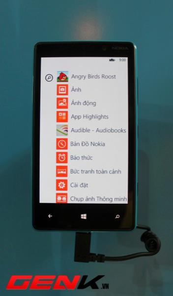 Hình ảnh đầu tiên của smartphone tầm trung Lumia 820 tại Việt Nam 7