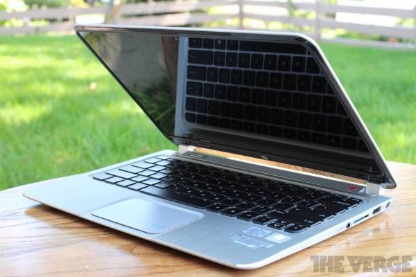 [Đánh giá chi tiết] Envy Spectre XT: Cạnh tranh được với MacBook Air? 24